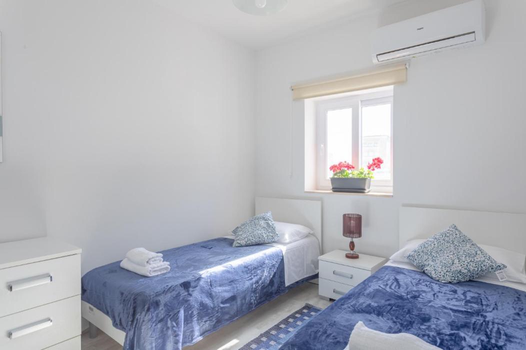 F3 Room 2, Private Room Two Single Beds Shared Bathroom Msida Exteriér fotografie